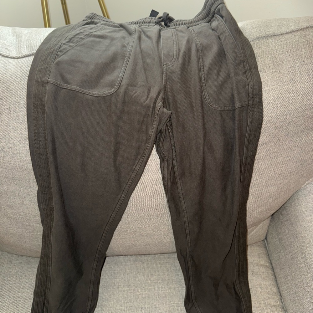 Women’s Black Jogger Pants